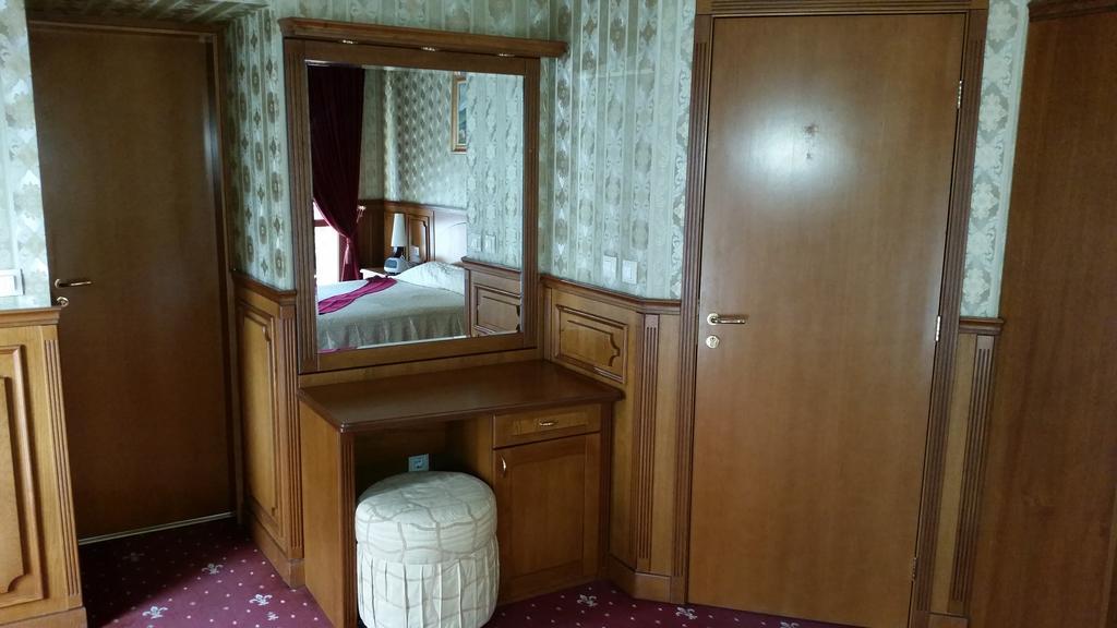 Hotel Brothers Smolyan Exterior foto